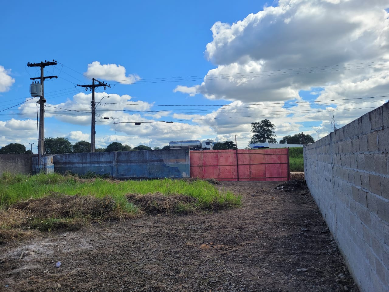 Imóvel em Teixeira (VENDIDO)